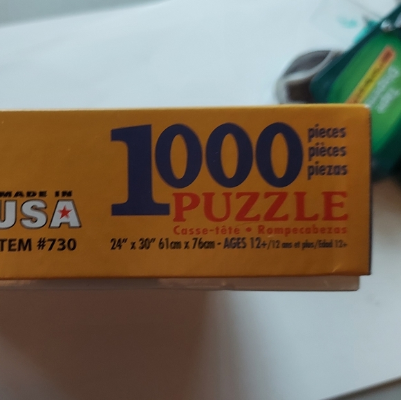 Pencil puzzle by White Mountain Puzzles- 1000 pieces - Picture 4 of 7